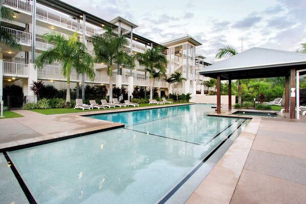 Pool - Marina Waterfront Living at Port of Airlie (Airlie Beach)