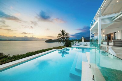 'Vue de Bleu' Luxury Whitsunday Retreat