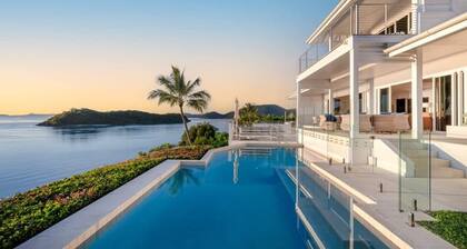 'Vue de Bleu' Luxury Whitsunday Retreat