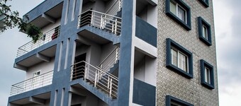 Enjoyable 3-bedroom apartment with WiFi in Bidadi for parties quiet stay