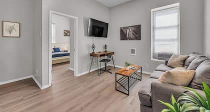 1BR Retreat Prime Location Stay in Historic Charm