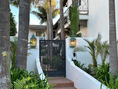 Soul & Sea #5 ~ East Beach Boutique Guesthouse