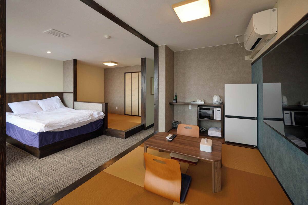 Doppelzimmer im japanischen Stil, eigenes Bad, Meerblick | 1 Schlafzimmer, Schreibtisch, laptopgeeigneter Arbeitsplatz