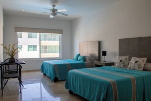 Room - Charming 3-bedroom condo with AC, WiFi in amazing Ixtapa Zihuatanejo (Ixtapa Zihuatanejo)