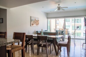 Dining - Charming 3-bedroom condo with AC, WiFi in amazing Ixtapa Zihuatanejo (Ixtapa Zihuatanejo)