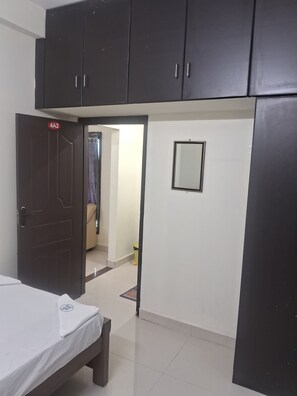 Comfort Single Room, 1 Twin Bed, Balcony | Room amenity