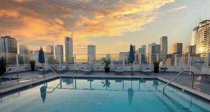 Your Stylish Home Away From Home In Downtown LA!
