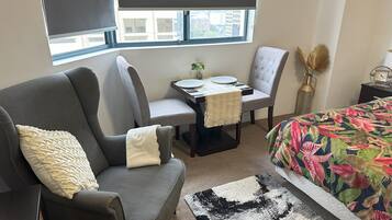 1 sovrum, strykjÀrn/strykbrÀda, wi-fi och sÀngklÀder