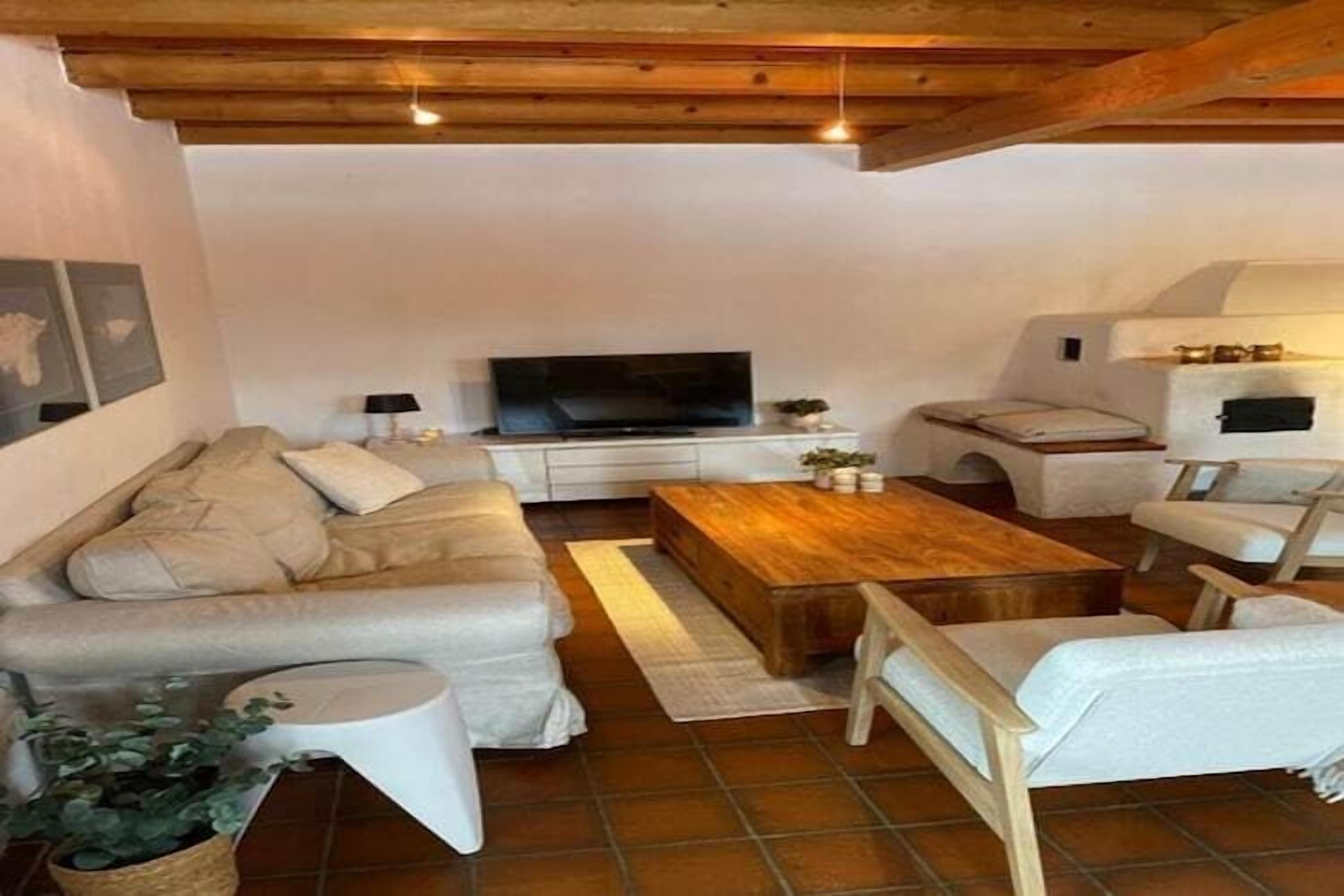 TV, DVD player, table tennis