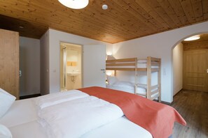4 chambres, accès Internet
