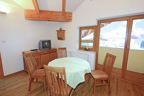 Dining - Apartment in Kaltenbach near Ski Lift (Kaltenbach)