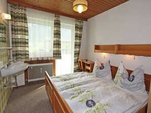 3 bedrooms, WiFi
