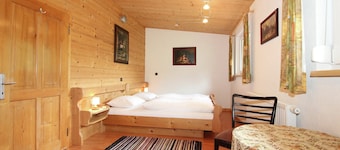 Apartment in St. Gallenkirch near Ski Lift