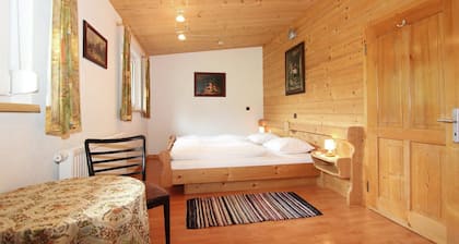 Apartment in St. Gallenkirch near Ski Lift