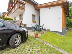 Outdoor dining - Apartment in Tröpolach near Nassfeld (Tröpolach)