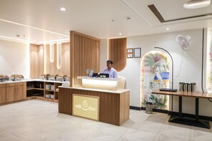 Restaurant - Hotel The Rising Banaras (Varanasi)