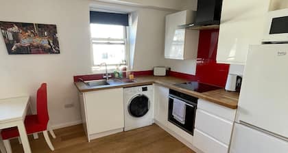 Self contained one bedroom flat in the heart of Brighton, close to the beach