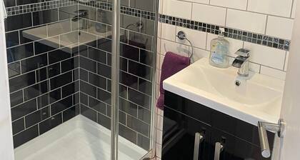 Self contained one bedroom flat in the heart of Brighton, close to the beach
