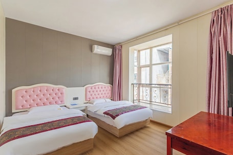 Economy Double Room | Free WiFi