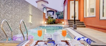 艾丽瓦斯艾琳翡翠三卧室私人泳池花园带阳台