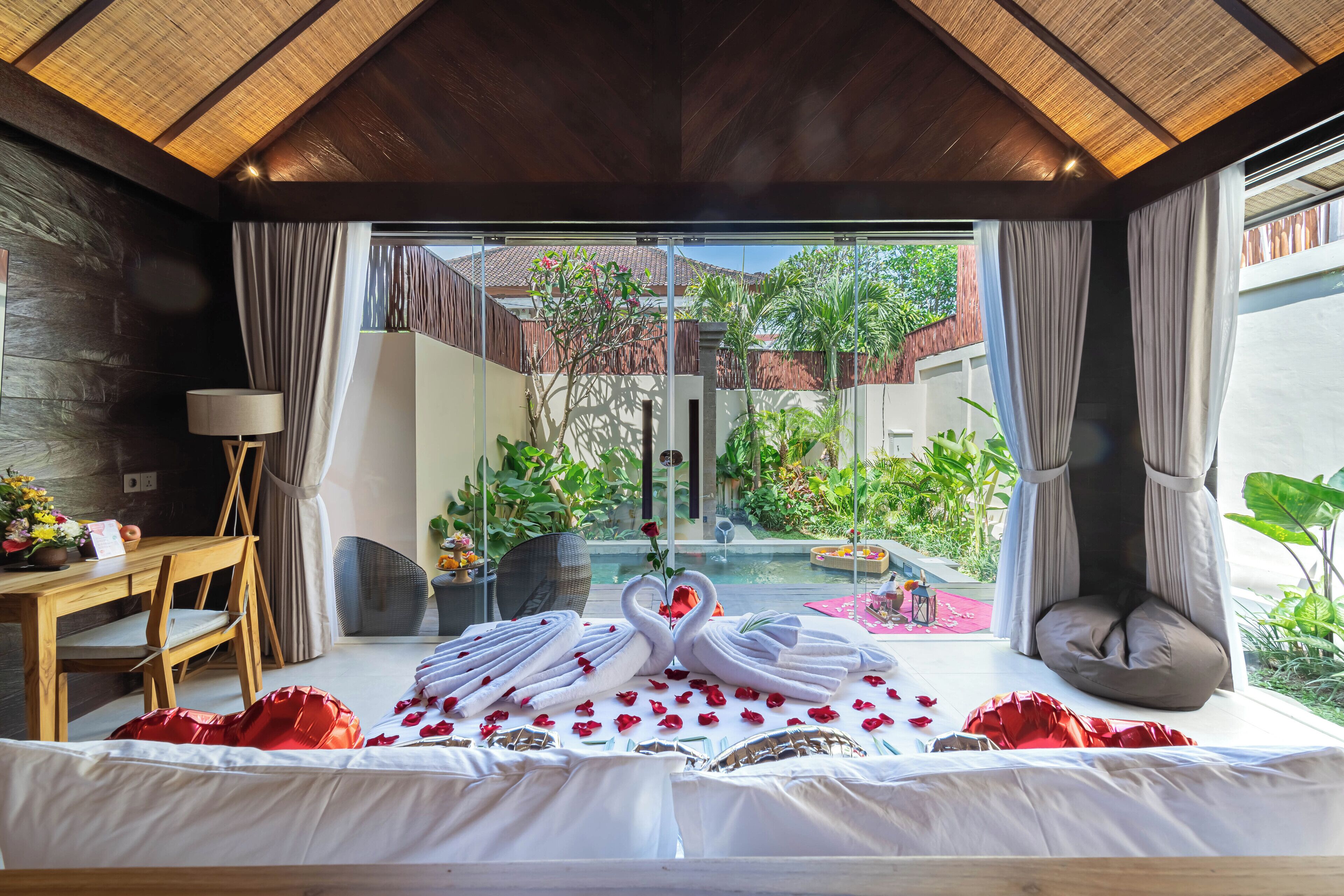 Honeymoon Villa, Courtyard View | 1 bedroom, in-room safe, desk, laptop workspace