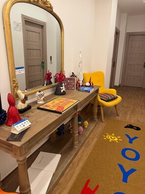 Interior - yoyo House (Naples)