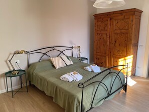4 bedrooms, desk, iron/ironing board, WiFi - OLIVE TREES - FARMHOUSE ESTATE SAN DONATO (Calenzano)