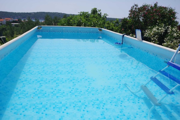 Apartment (One Bedroom Apartment with Balcony 3) | Outdoor pool