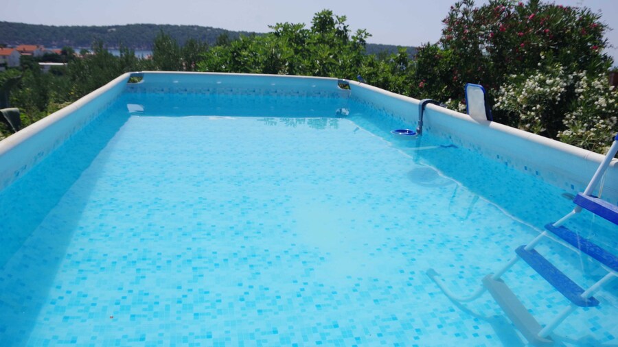 Serene Barbat Escape With Just Minutes From the Beach