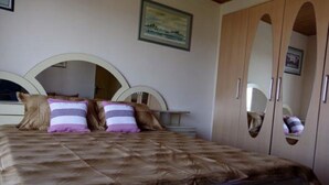 Leilighet (One Bedroom Apartment with Balcony 2) | 3 soverom og barnesenger