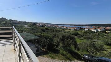 Lejlighed (One Bedroom Apartment with Balcony 3) | Udendørsområde