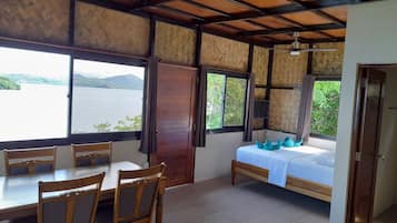 1 bedroom, desk, WiFi, bed sheets