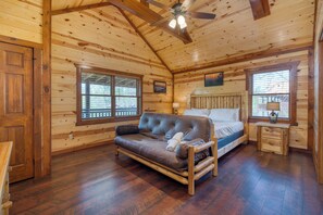 8 chambres, fer et planche à repasser, lit parapluie, Wi-Fi gratuit