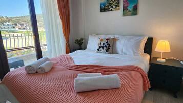 Double Room, Partial Sea View | Free WiFi