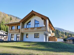 Exterior - Chalet in Saalbach near Ski Lift and Sauna (Saalbach-Hinterglemm)