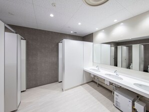 Basic Cabin, Women only, Non Smoking | Bathroom | Shower, hair dryer, towels, shampoo - STATION INN THE URASHIMA (Onomichi)
