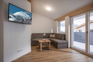 Smart TV - Apartment Brixen near Ski Lift (Brixen im Thale)
