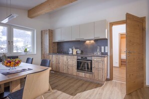 Dining - Apartment Brixen near Ski Lift (Brixen im Thale)