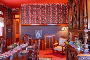 Dining - The Windmill Suite at Pella Mansion (Pella)