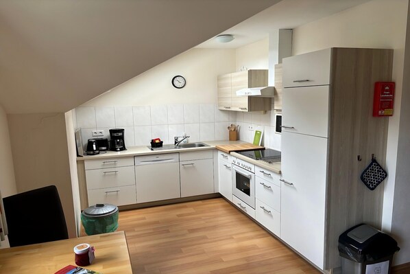 Fridge, microwave, oven, dishwasher