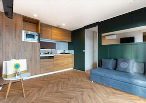 Deluxe Mobile Home | Private kitchen