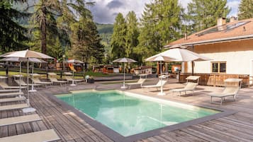 Seasonal outdoor pool