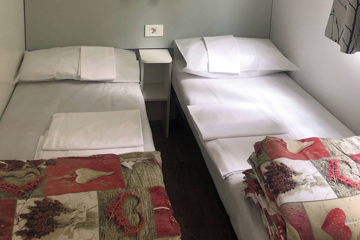 Standard Mobile Home | 1 bedroom