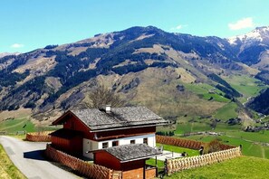 Exterior - Talblickhütte Comfortable holiday residence (Rauris)