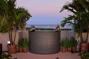 Bar (in der Unterkunft)