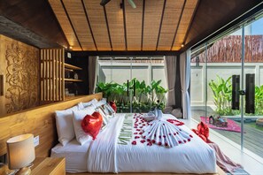 1 soverom, safe på rommet, skrivebord og skrivebord for bærbar PC