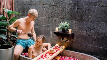 Honeymoon Villa, Courtyard View | Bathroom | Separate tub and shower, free toiletries, hair dryer, bathrobes