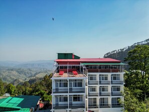 Exterior - Ai 360 Degree Hotel Lansdowne (Lansdowne)