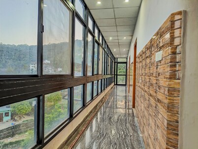 Ai 360 Degree Hotel Lansdowne