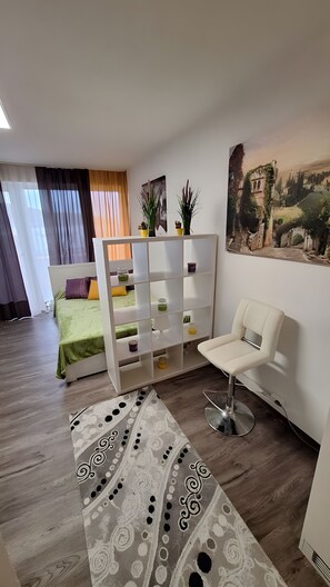 1 Schlafzimmer, Bügeleisen/Bügelbrett, kostenloses WLAN, Bettwäsche